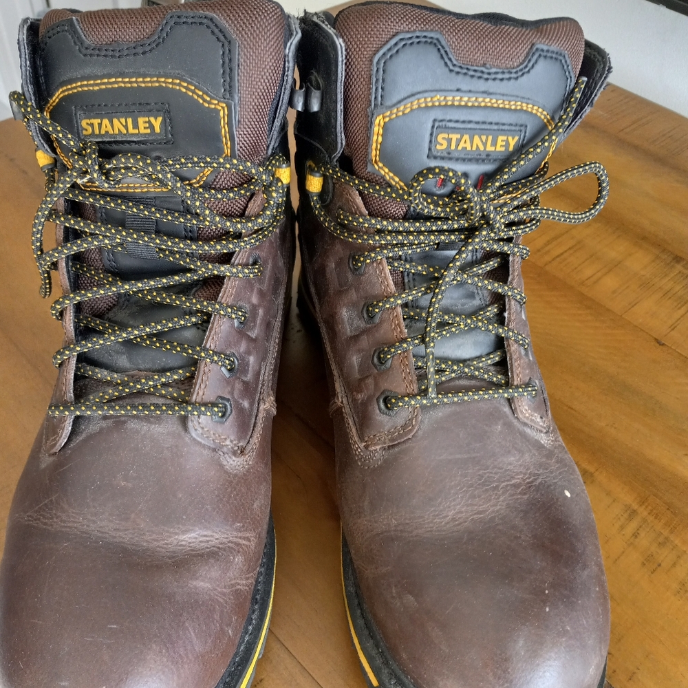 Stanley work boots size 14